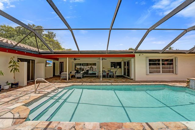 7381 SW 6th Court, Plantation, FL 33317