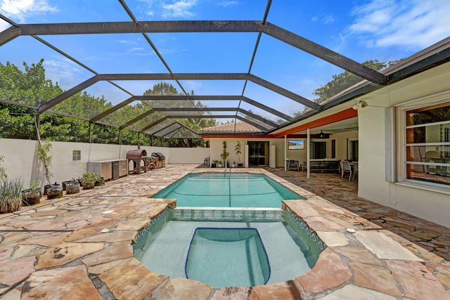 7381 SW 6th Court, Plantation, FL 33317