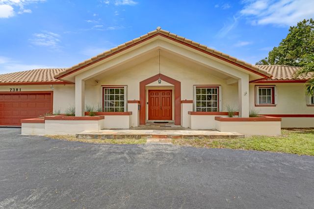 7381 SW 6th Court, Plantation, FL 33317