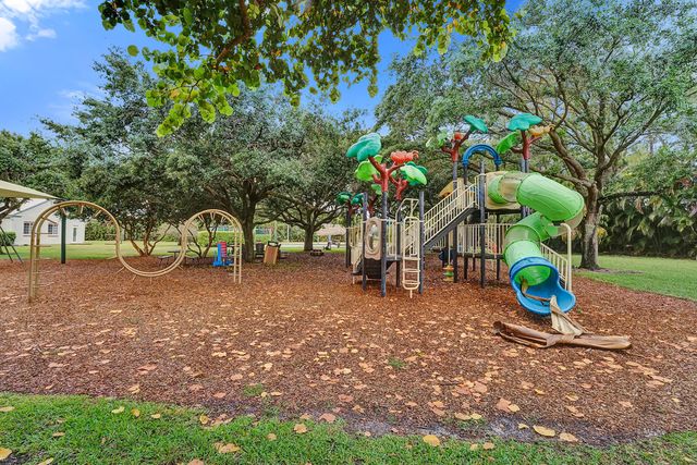 7381 SW 6th Court, Plantation, FL 33317