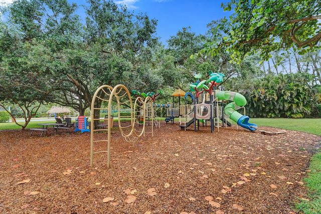 7381 SW 6th Court, Plantation, FL 33317