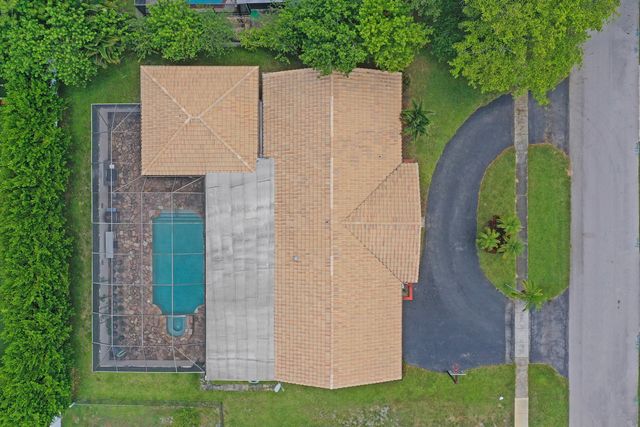 7381 SW 6th Court, Plantation, FL 33317