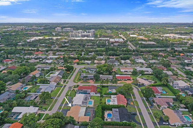 7381 SW 6th Court, Plantation, FL 33317