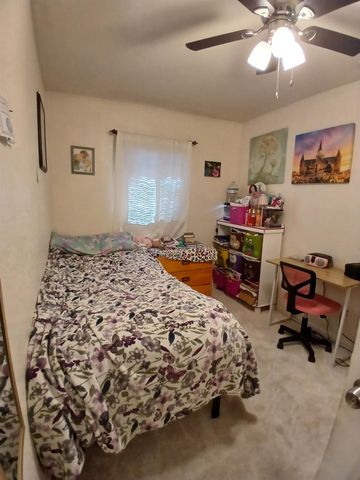 7570 Orange Dr, Citrus Heights, CA 95610