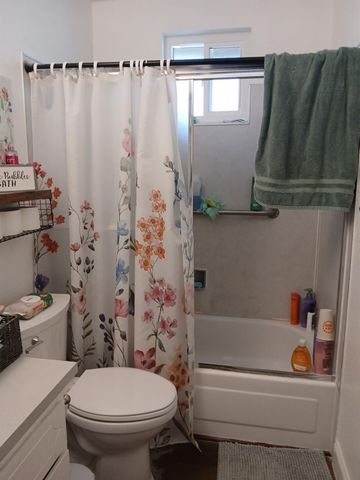 7570 Orange Dr, Citrus Heights, CA 95610