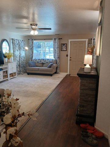 7570 Orange Dr, Citrus Heights, CA 95610