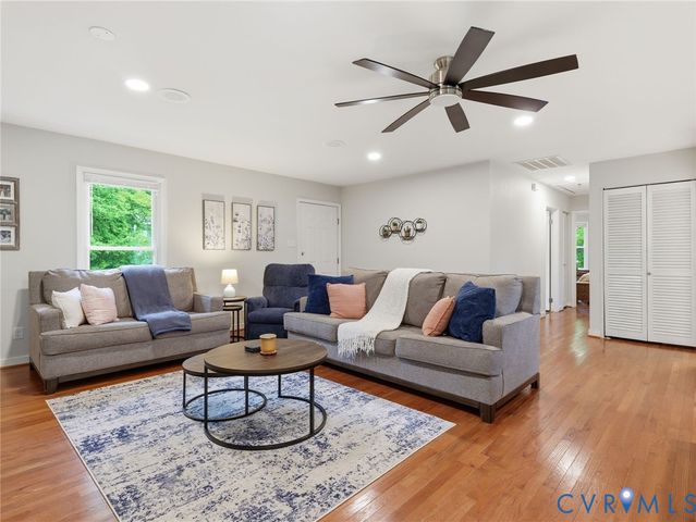 7707 Woodbrook Rd, Quinton, VA 23141