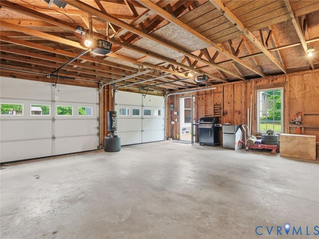 7707 Woodbrook Rd, Quinton, VA 23141