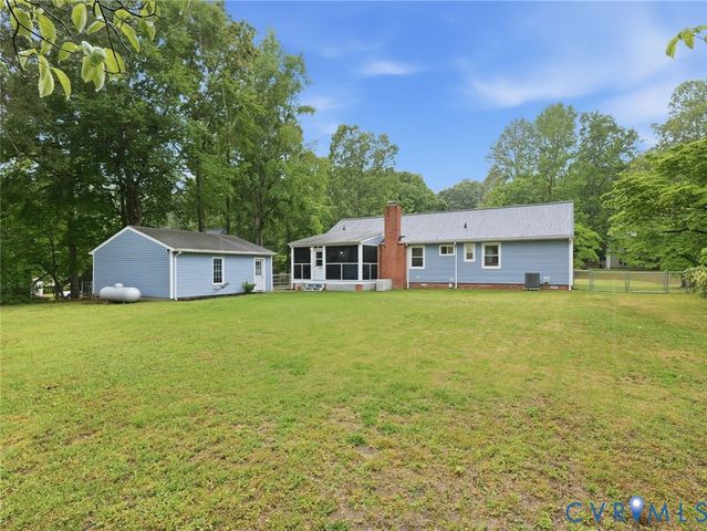 7707 Woodbrook Rd, Quinton, VA 23141