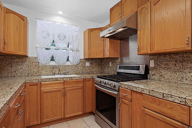 610 Cathy Ct, Escondido, CA 92026