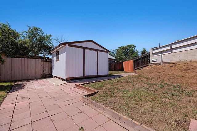 610 Cathy Ct, Escondido, CA 92026