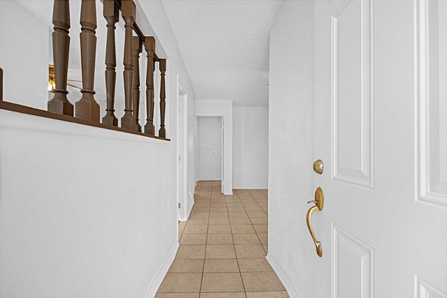 610 Cathy Ct, Escondido, CA 92026