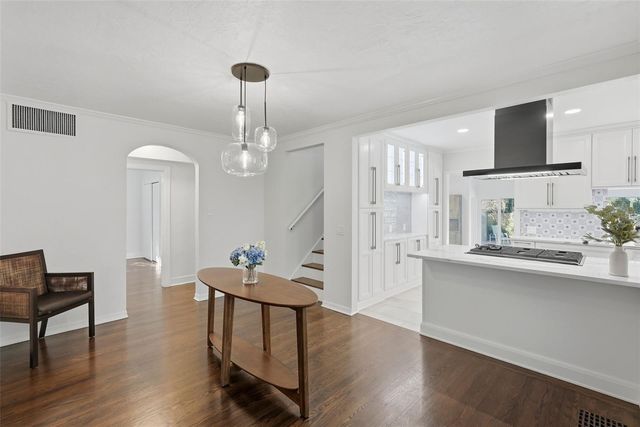 2430 14TH STREET N, St Petersburg, FL 33704