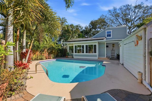 2430 14TH STREET N, St Petersburg, FL 33704