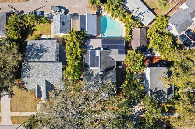 2430 14TH STREET N, St Petersburg, FL 33704