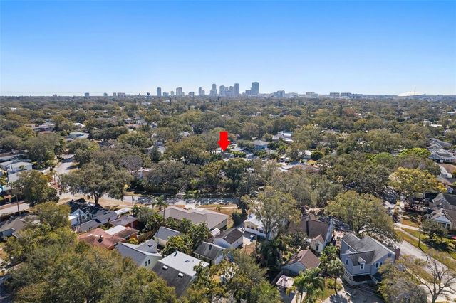 2430 14TH STREET N, St Petersburg, FL 33704