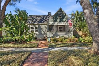 2430 14TH STREET N, St Petersburg, FL 33704