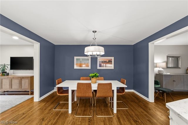 21975 Calverton Road, Shaker Heights, OH 44122