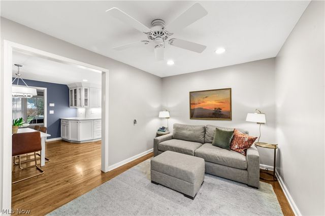 21975 Calverton Road, Shaker Heights, OH 44122