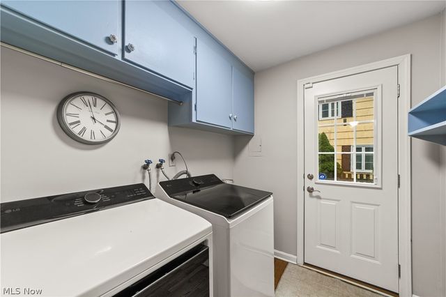 21975 Calverton Road, Shaker Heights, OH 44122