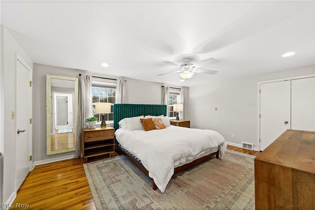 21975 Calverton Road, Shaker Heights, OH 44122