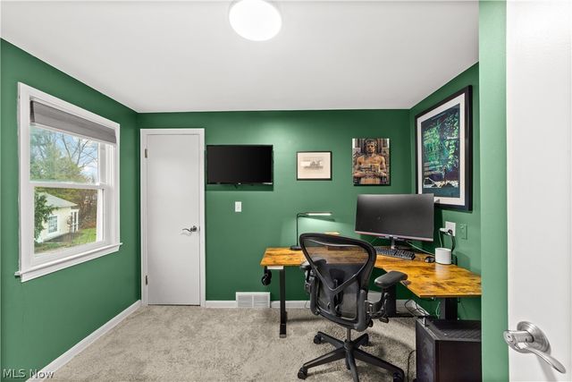 21975 Calverton Road, Shaker Heights, OH 44122