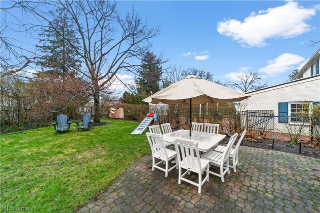 21975 Calverton Road, Shaker Heights, OH 44122