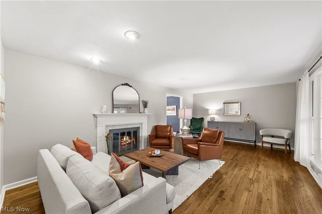 21975 Calverton Road, Shaker Heights, OH 44122