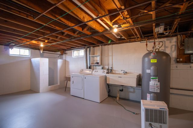 4100 KINTER HILL Road, Edinboro, PA 16412