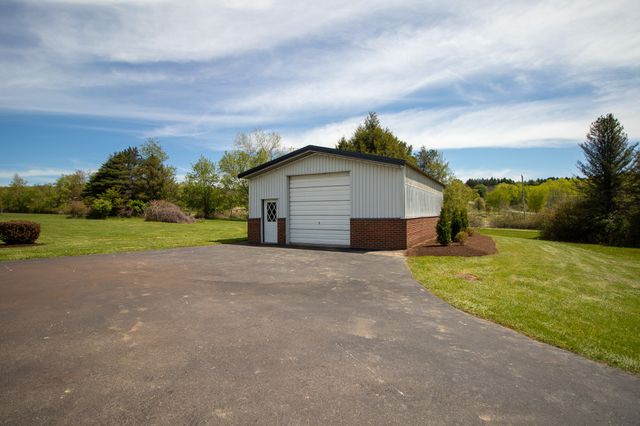 4100 KINTER HILL Road, Edinboro, PA 16412