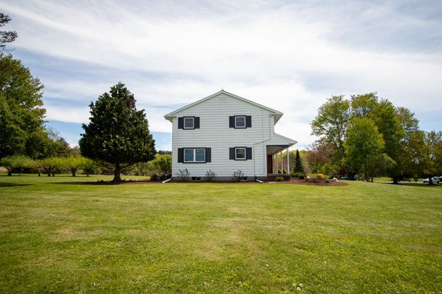 4100 KINTER HILL Road, Edinboro, PA 16412
