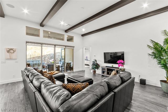 1948 Regal Bluff Drive, Henderson, NV 89052
