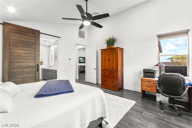 1948 Regal Bluff Drive, Henderson, NV 89052