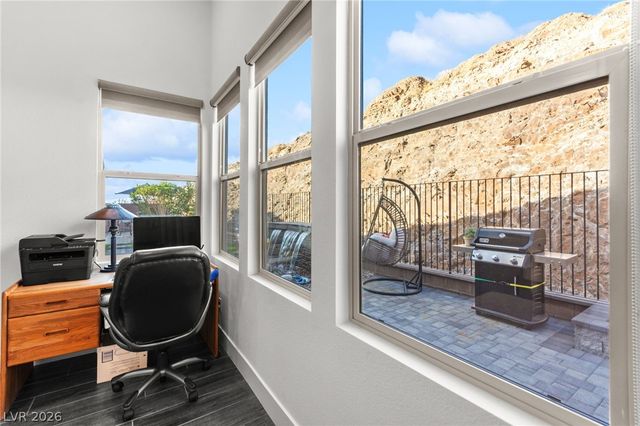 1948 Regal Bluff Drive, Henderson, NV 89052