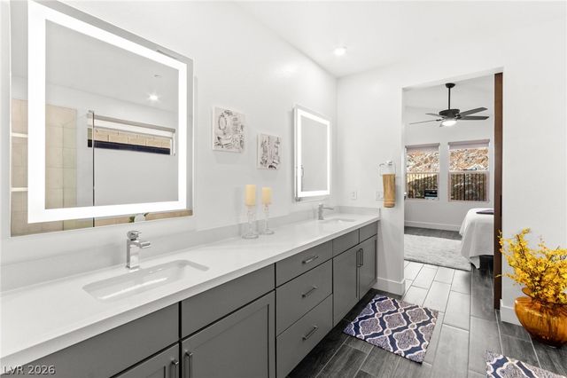1948 Regal Bluff Drive, Henderson, NV 89052