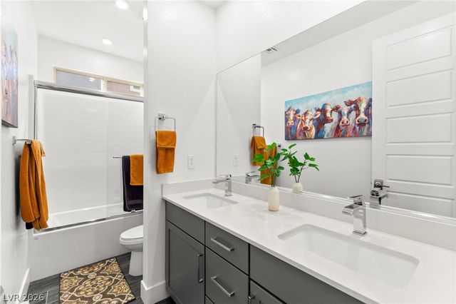 1948 Regal Bluff Drive, Henderson, NV 89052