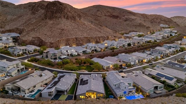 1948 Regal Bluff Drive, Henderson, NV 89052
