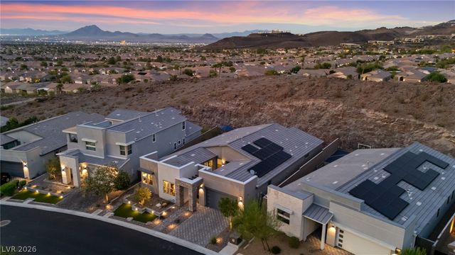 1948 Regal Bluff Drive, Henderson, NV 89052