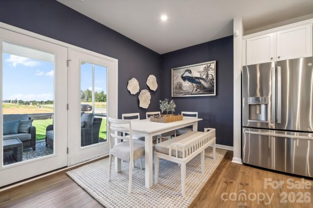 4208 Vista Pine Drive, Charlotte, NC 28215