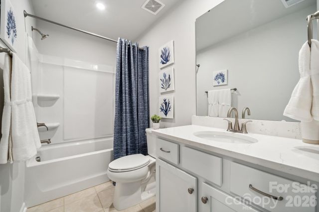 4208 Vista Pine Drive, Charlotte, NC 28215