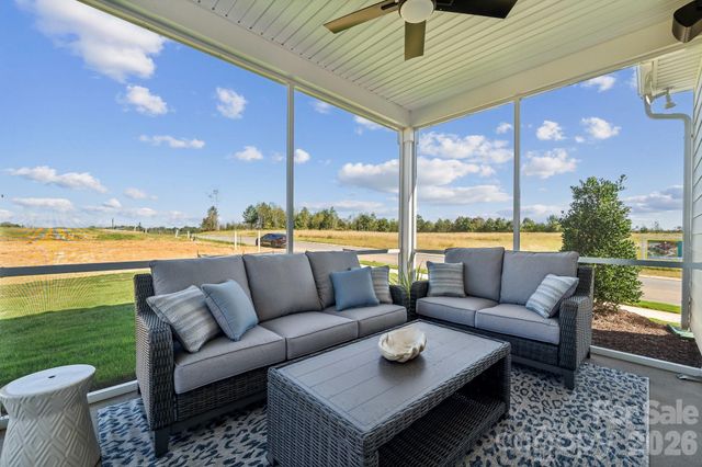 4208 Vista Pine Drive, Charlotte, NC 28215