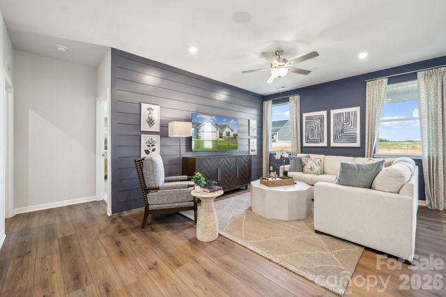 4208 Vista Pine Drive, Charlotte, NC 28215