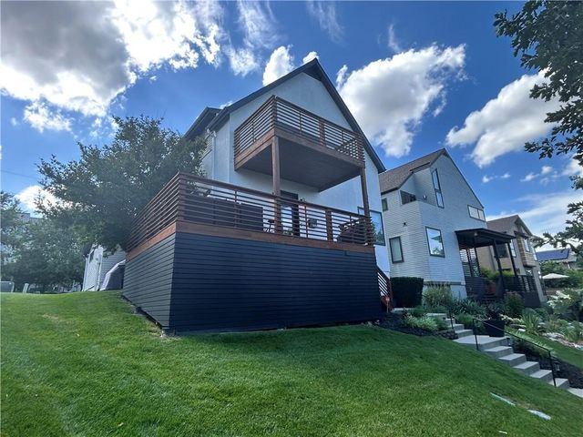 2436 Forest Avenue, Kansas City, MO 64108