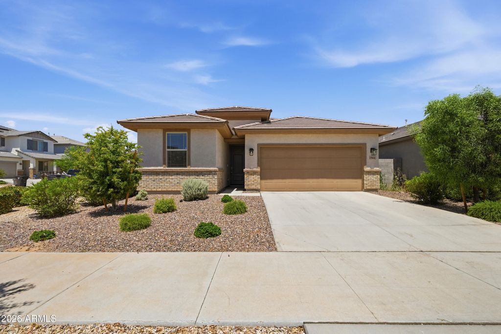 17068 W MAYA Way, Surprise, AZ 85387 — photo 2