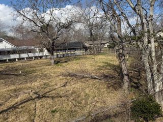 1001 N Bayshore Drive, La Porte, TX 77571