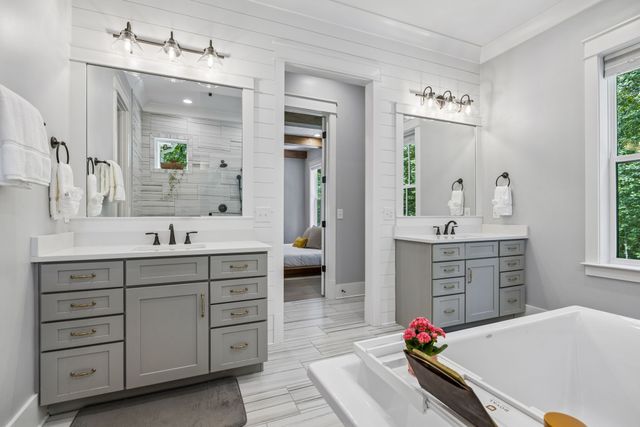 5912 Pinewood Rd, Franklin, TN 37064