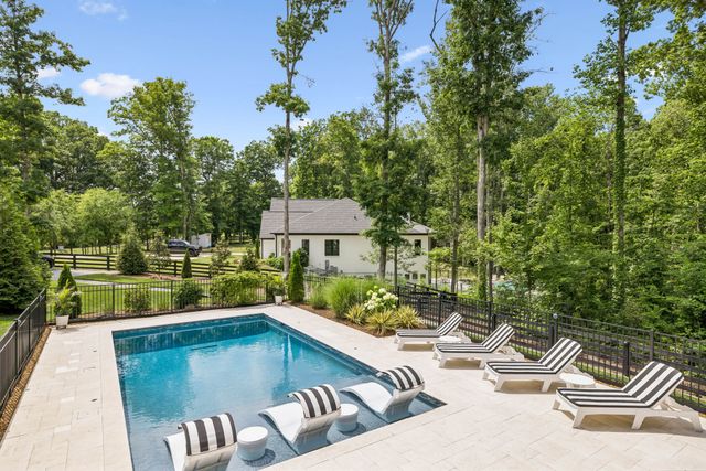 5912 Pinewood Rd, Franklin, TN 37064