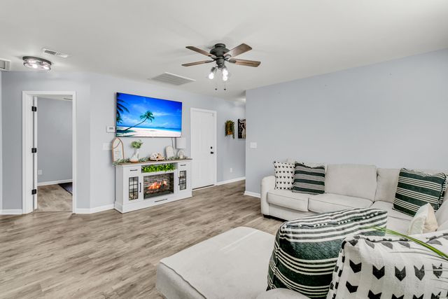 178 Keaton Brook Drive, Summerville, SC 29485