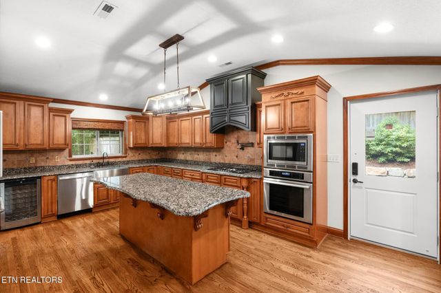 561 Noelton Drive, Knoxville, TN 37919