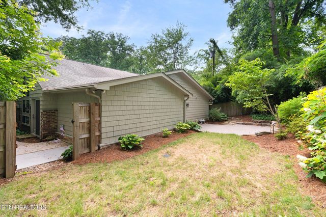 561 Noelton Drive, Knoxville, TN 37919